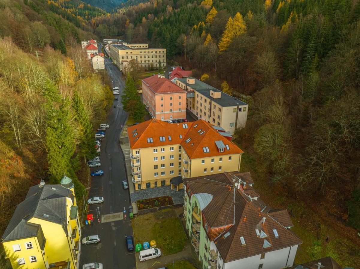 Apartman Claudia - Rezidence K Lanovce Jachymov Luaran gambar